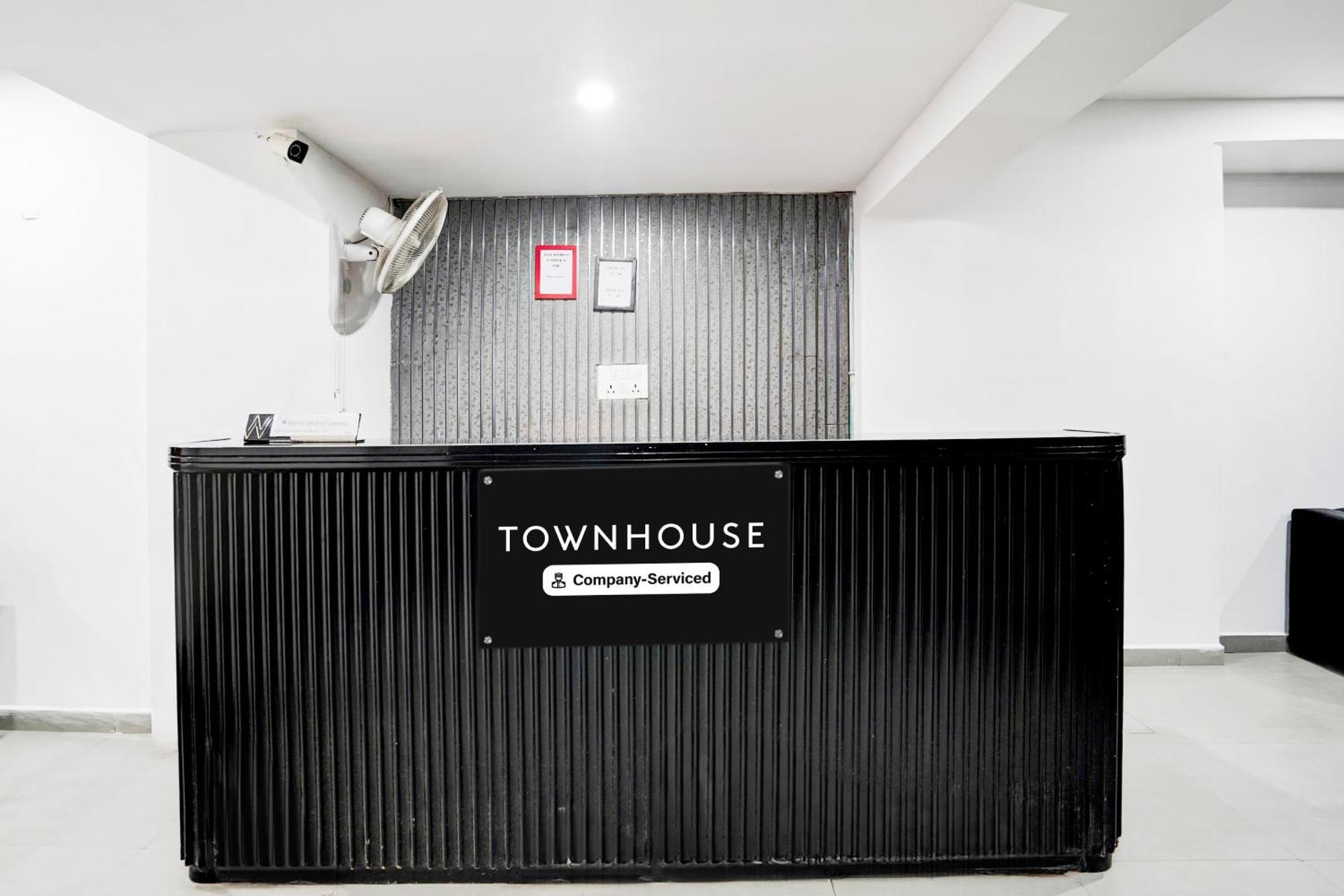Super Townhouse Nagpur Railway Station Hotel Exterior photo